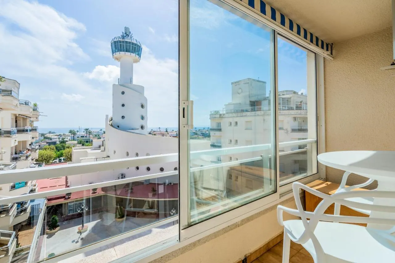 Apartamento WELCS con terraza y viistas al mar Ampuriabrava España